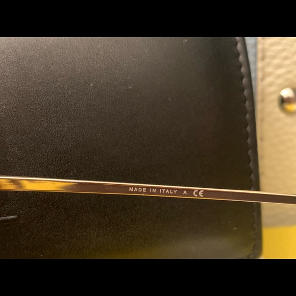 CHANEL Pearl Butterfly Sunglasses 4236-H Brown - Picture 4 of 7